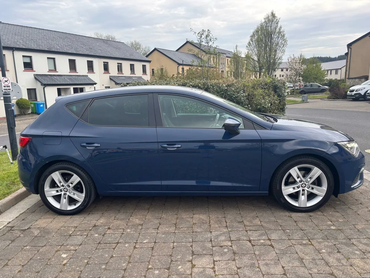 Seat Leon 1.4tsi FR Technology 123bhp - Image 3
