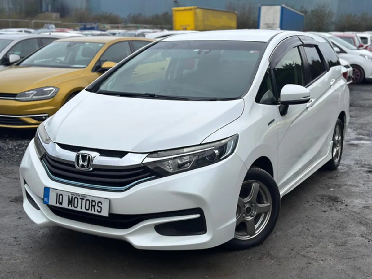 Honda Shuttle 1.5L Petrol-Hybrid Estate Automatic - Image 3