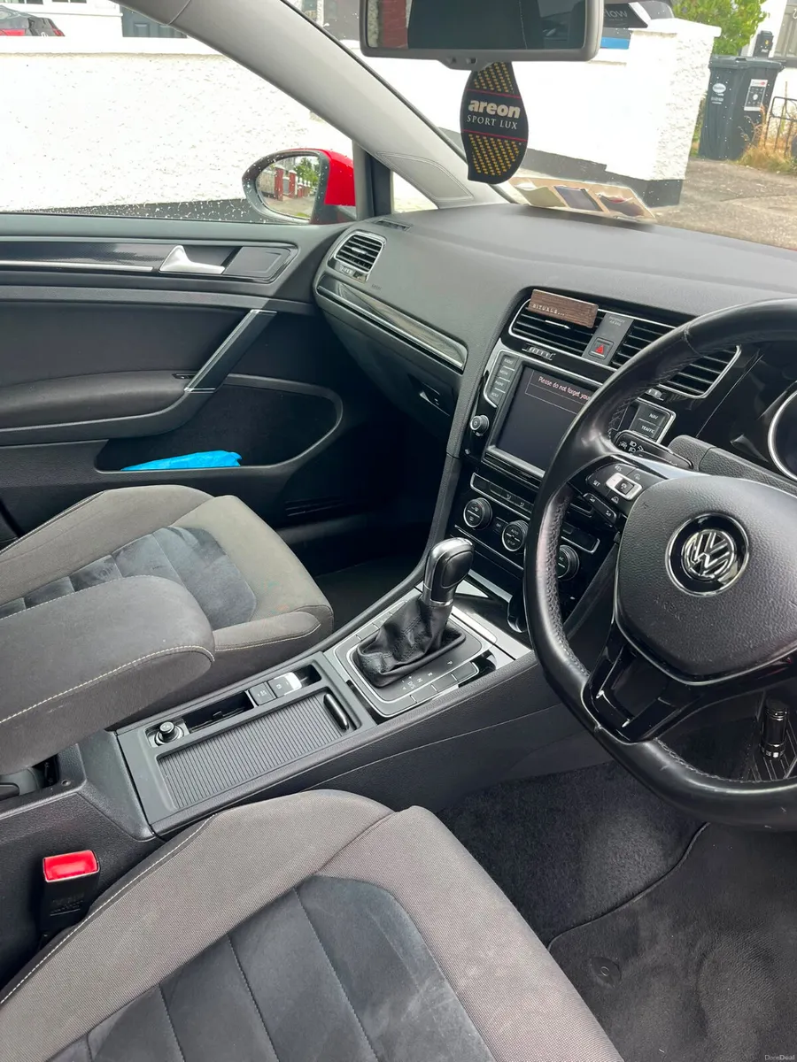 2014 Volkswagen Golf AUTOMATIC 1.4 petrol - Image 5