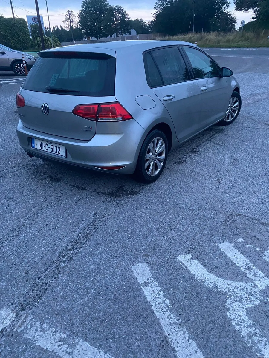 Volkswagen Golf - Image 5