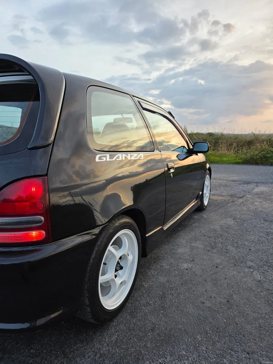 EXTREMELY RARE 4WD GLANZA EP95 FOR SALE - Image 2