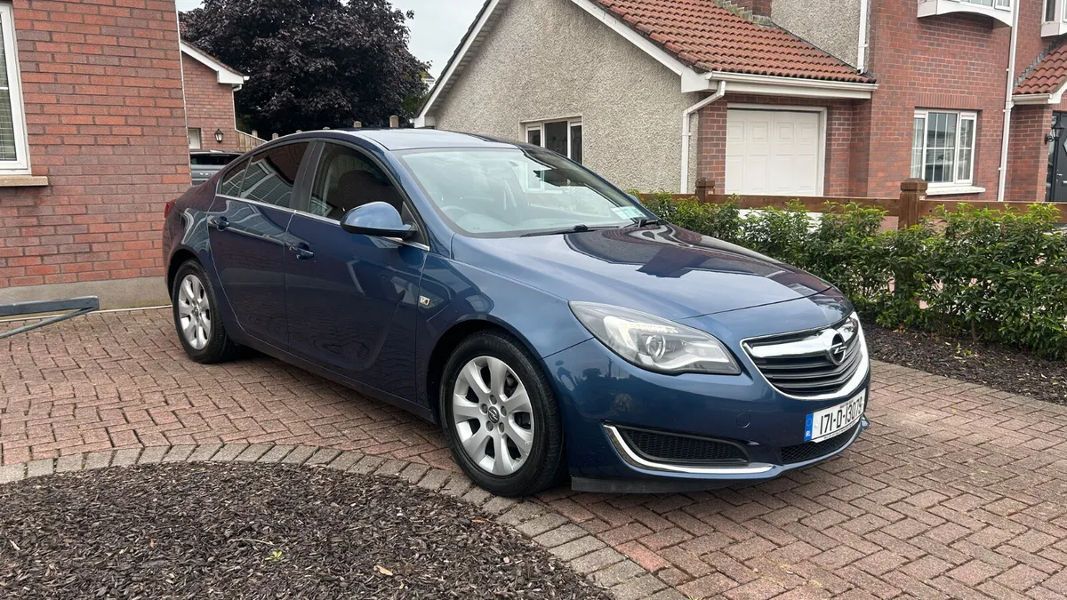 Opel Insignia 1.6 cdti 2017 NCT 01/27 - Image 1