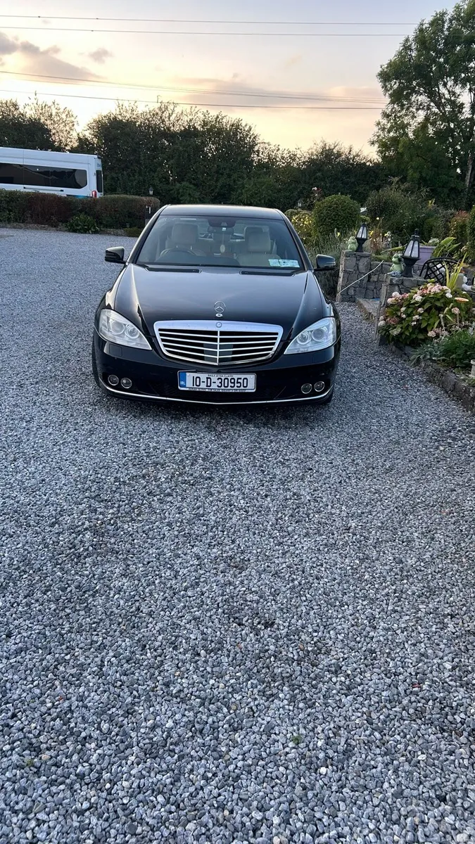 Mercedes-Benz - Image 1