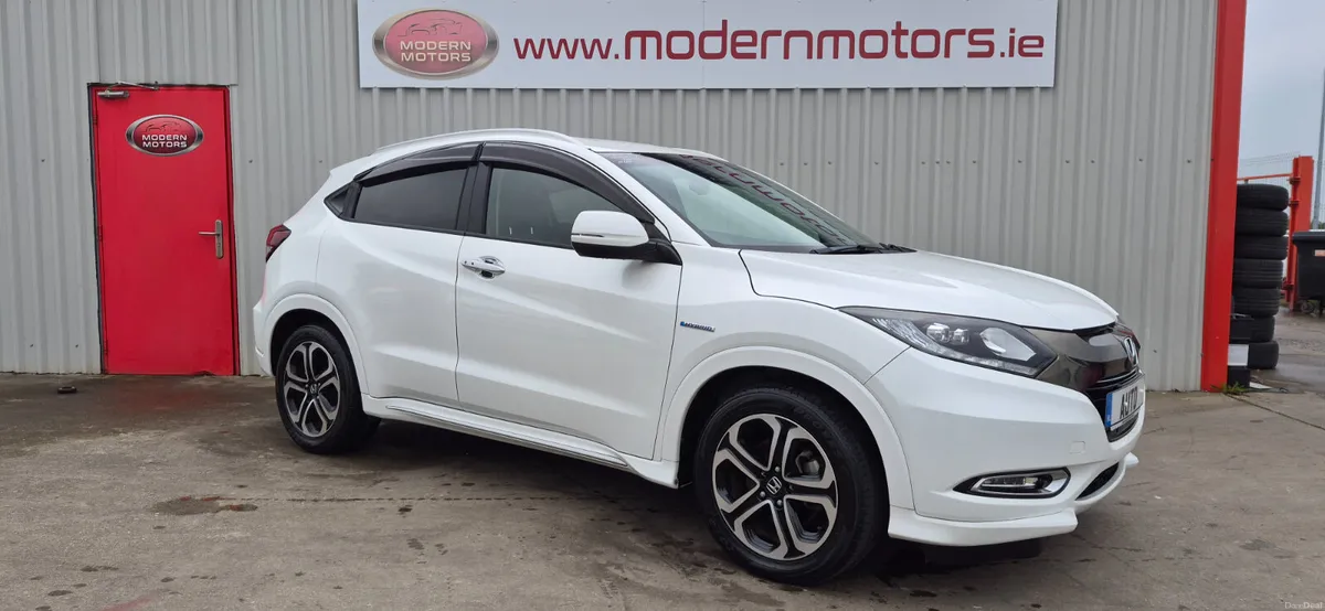 Honda Vezel auto hybrid/petrol 1.5 fully loaded - Image 1
