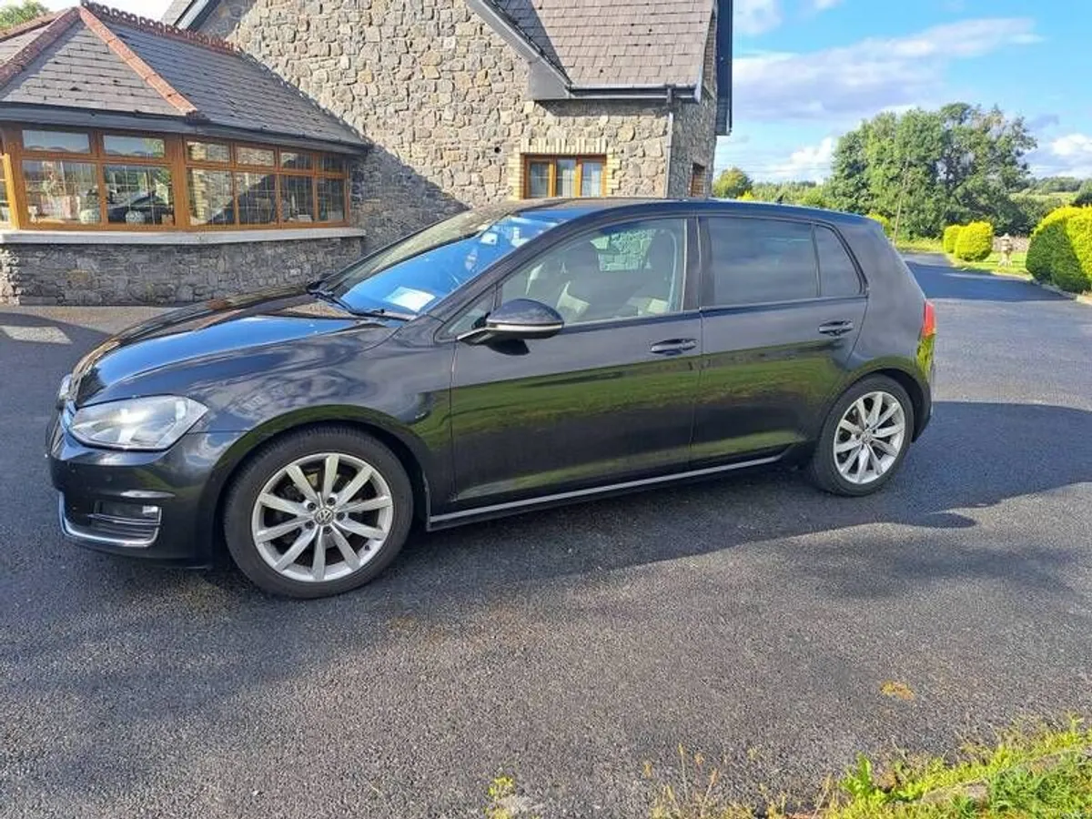2014 Volkswagen Golf - Image 3