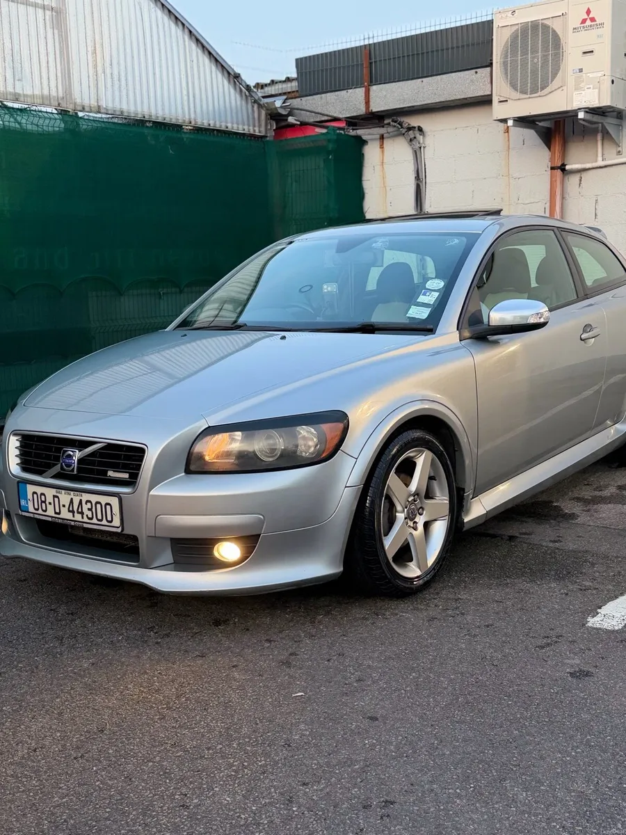 Car - Image 1