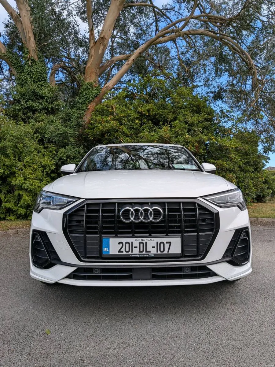 Audi Q3 S-Line BLACK EDITION STYLE PACK - Image 4