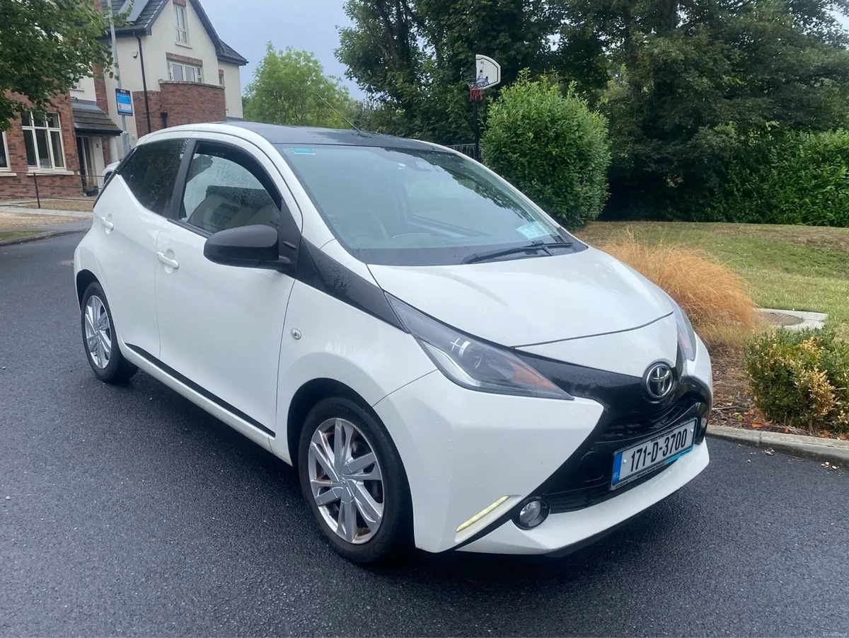 2017 Toyota Aygo 1.0 X-play 4 Door - Image 1