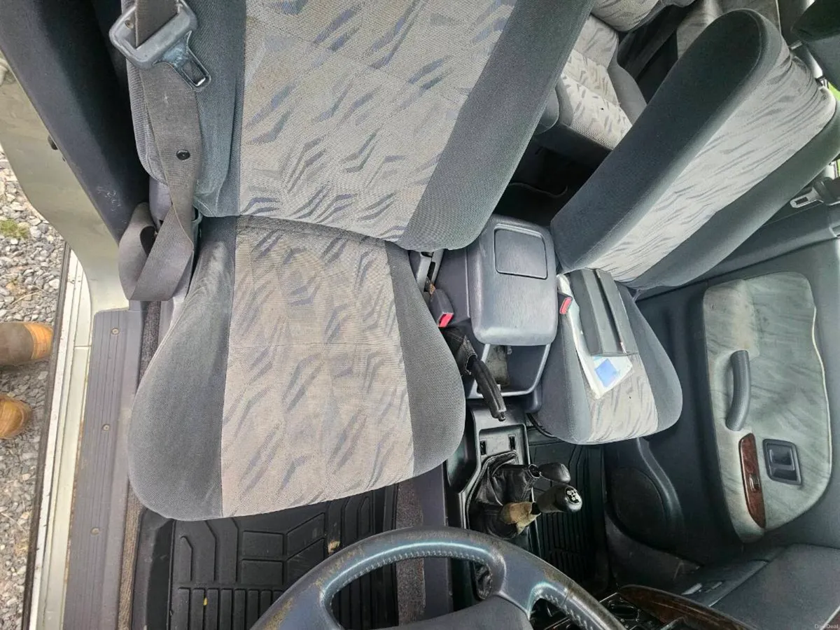 Toyota landcruiser - Image 6