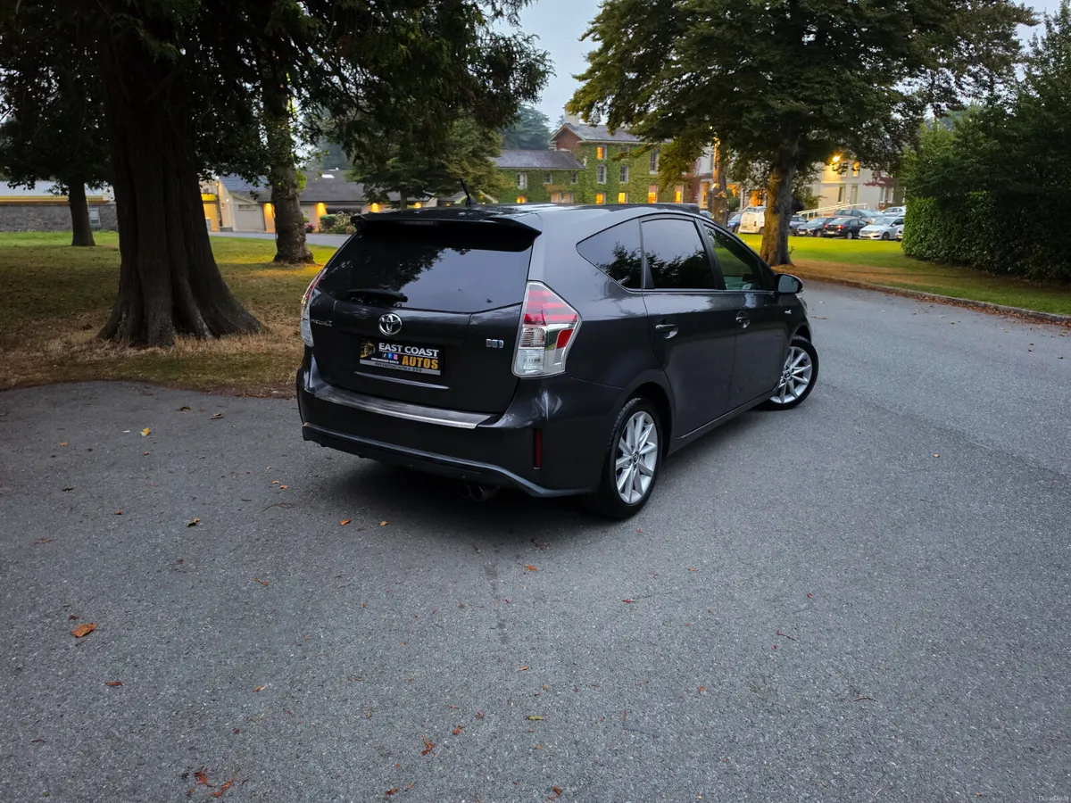 2019 Toyota Prius 1.8 Petrol Hybrid Auto 7 Seater - Image 5