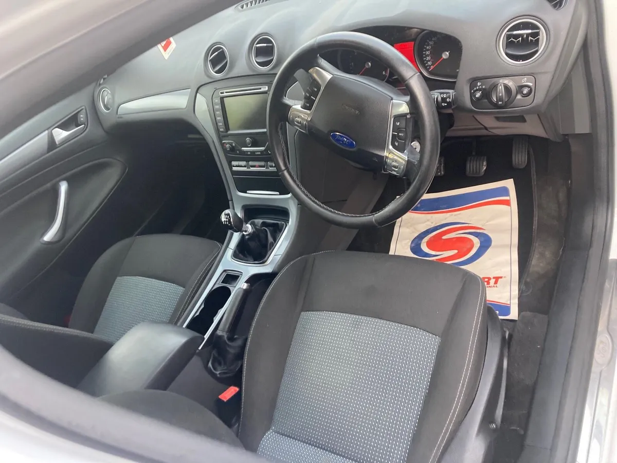 Ford mondeo - Image 6