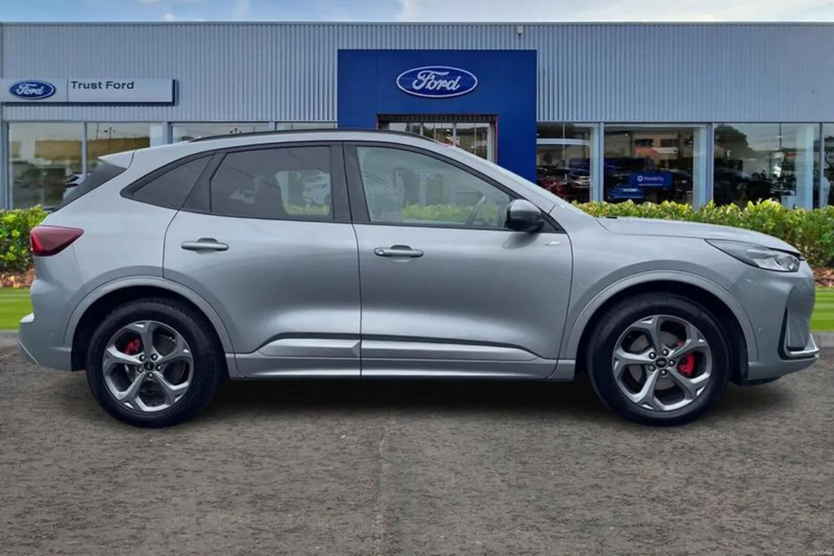 Ford Kuga 2.5 FHEV ST-Line 5dr CVT - Image 3
