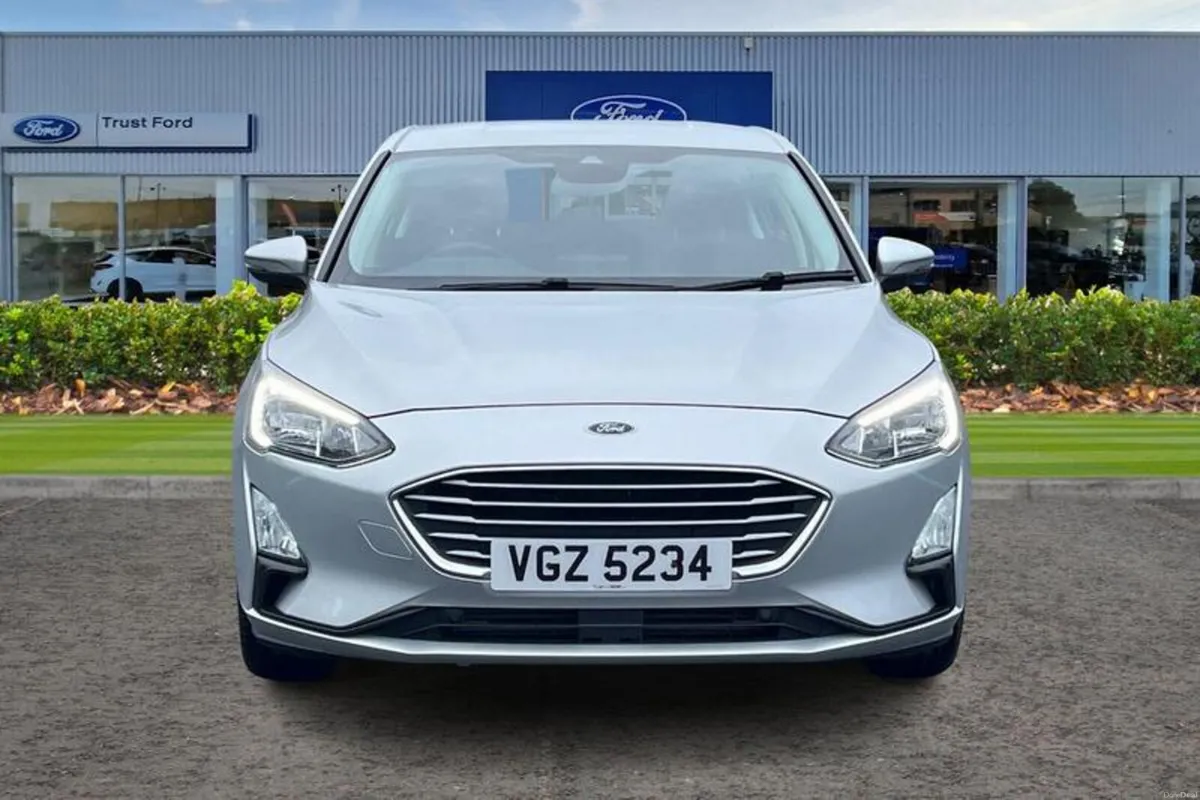 Ford Focus 1.0 EcoBoost 125 Zetec Edition 5dr - PA - Image 6
