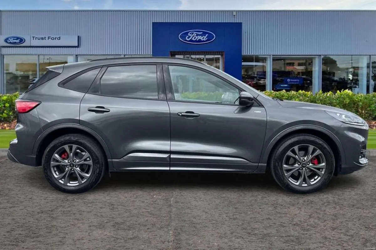 Ford Kuga 1.5 EcoBoost 150 ST-Line Edition 5dr - P - Image 3