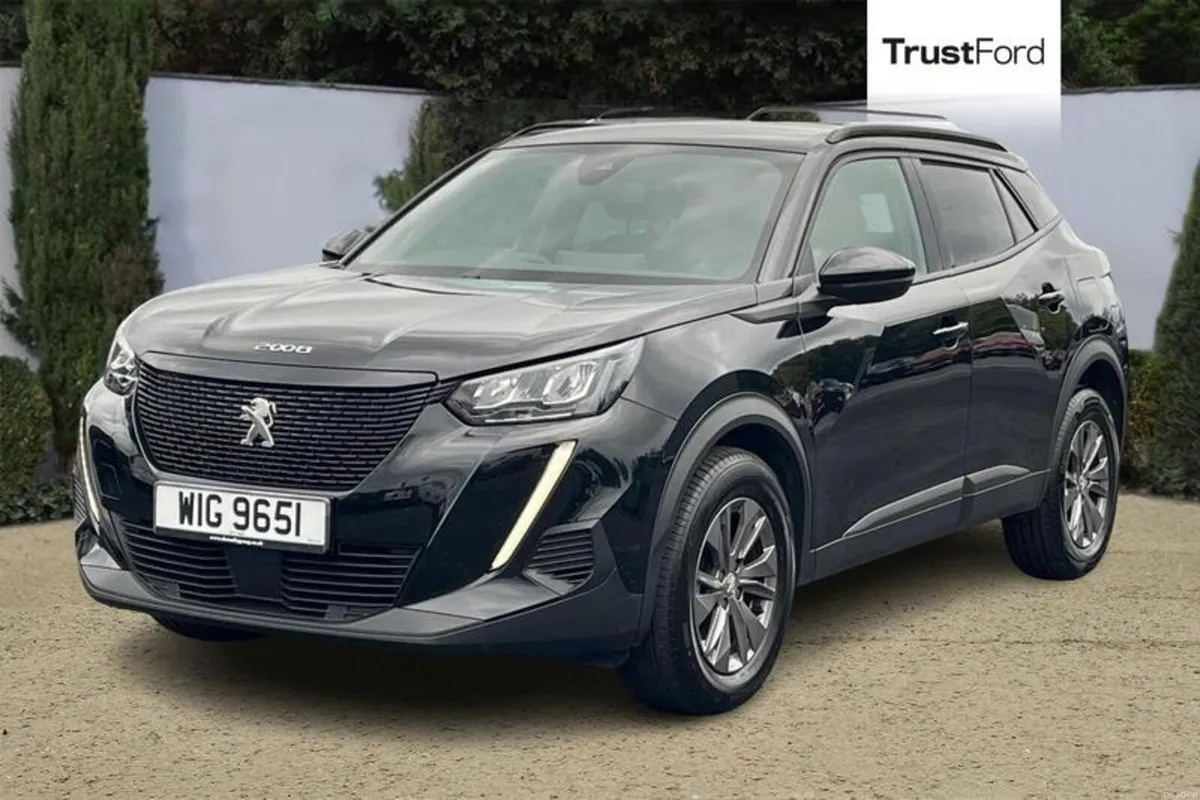 Peugeot 2008 1.2 PureTech Active Premium+ 5dr - CA - Image 5