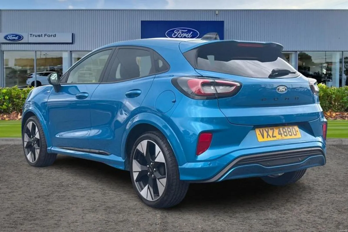 Ford Puma 1.0 EcoBoost Hybrid mHEV ST-Line X 5dr - Image 2
