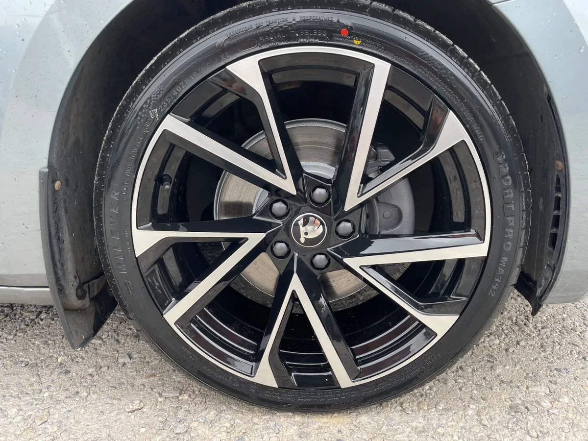 Skoda Superb - Image 3