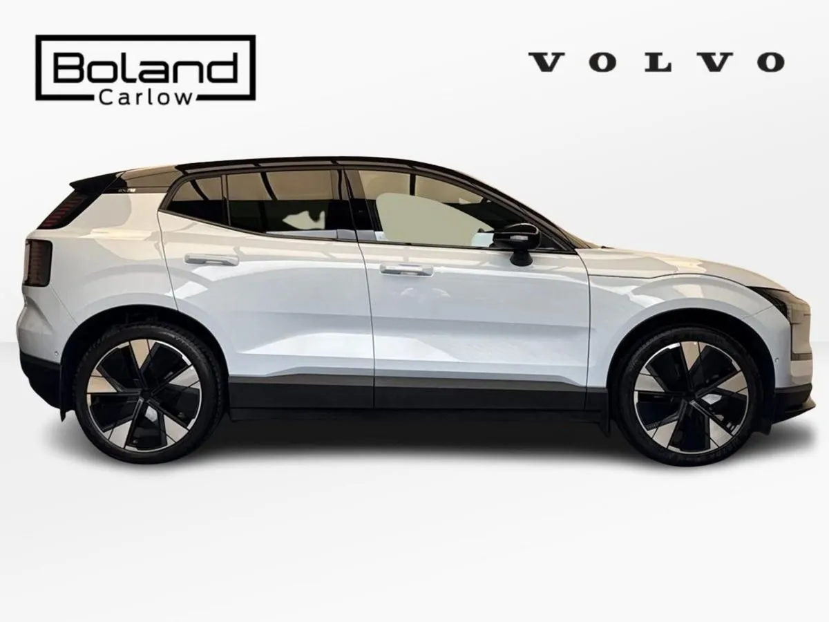 Volvo EX30 ULTRA LONG RANGE *WARRANTY 2030* €85 PE - Image 3