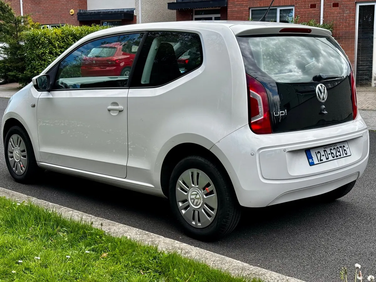 Volkswagen up! | AIRCON | AUTOMATIC - Image 4