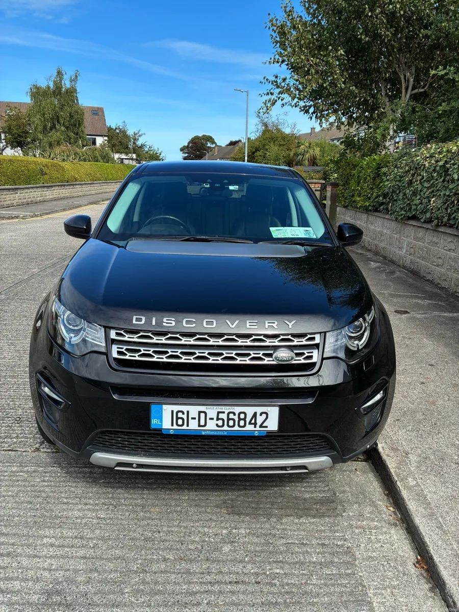 Land Rover Discovery Sport - Image 1