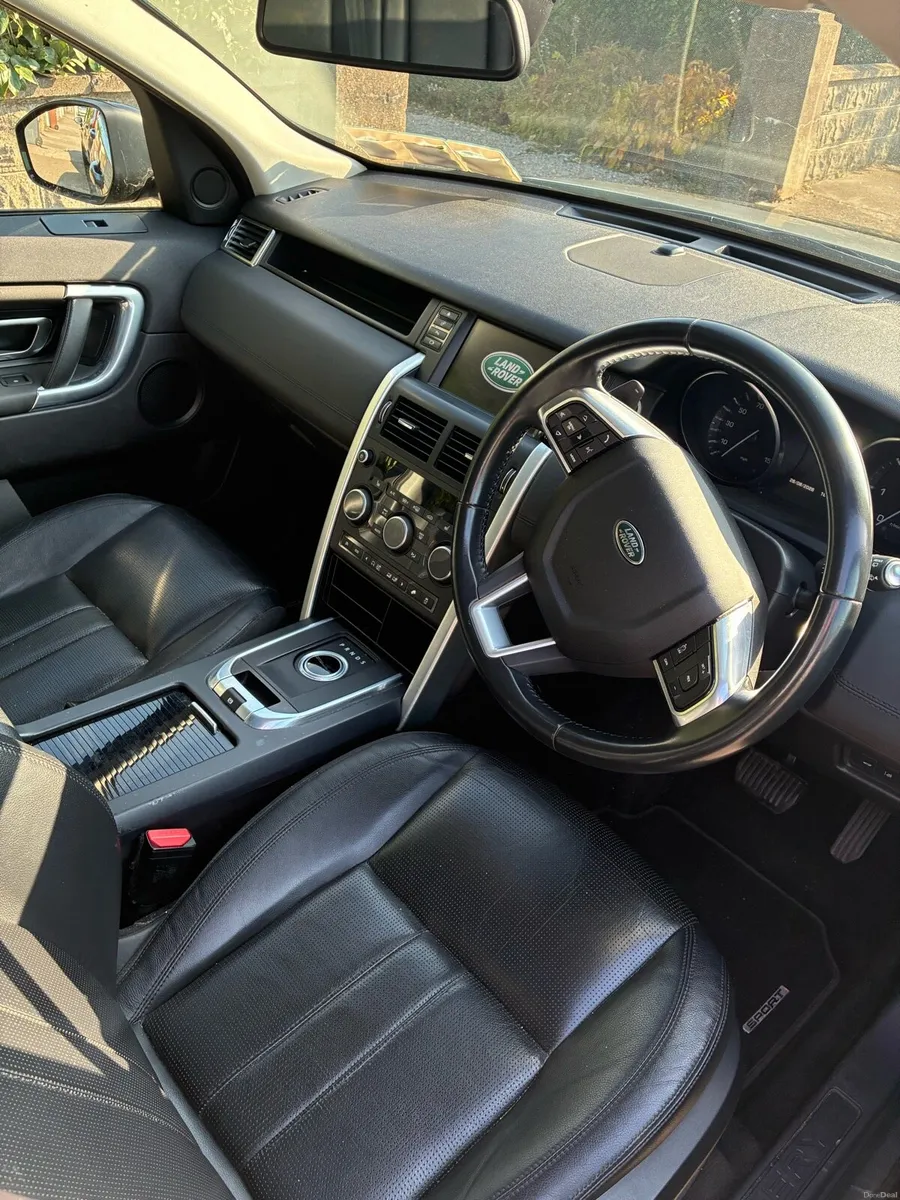 Land Rover Discovery Sport - Image 5