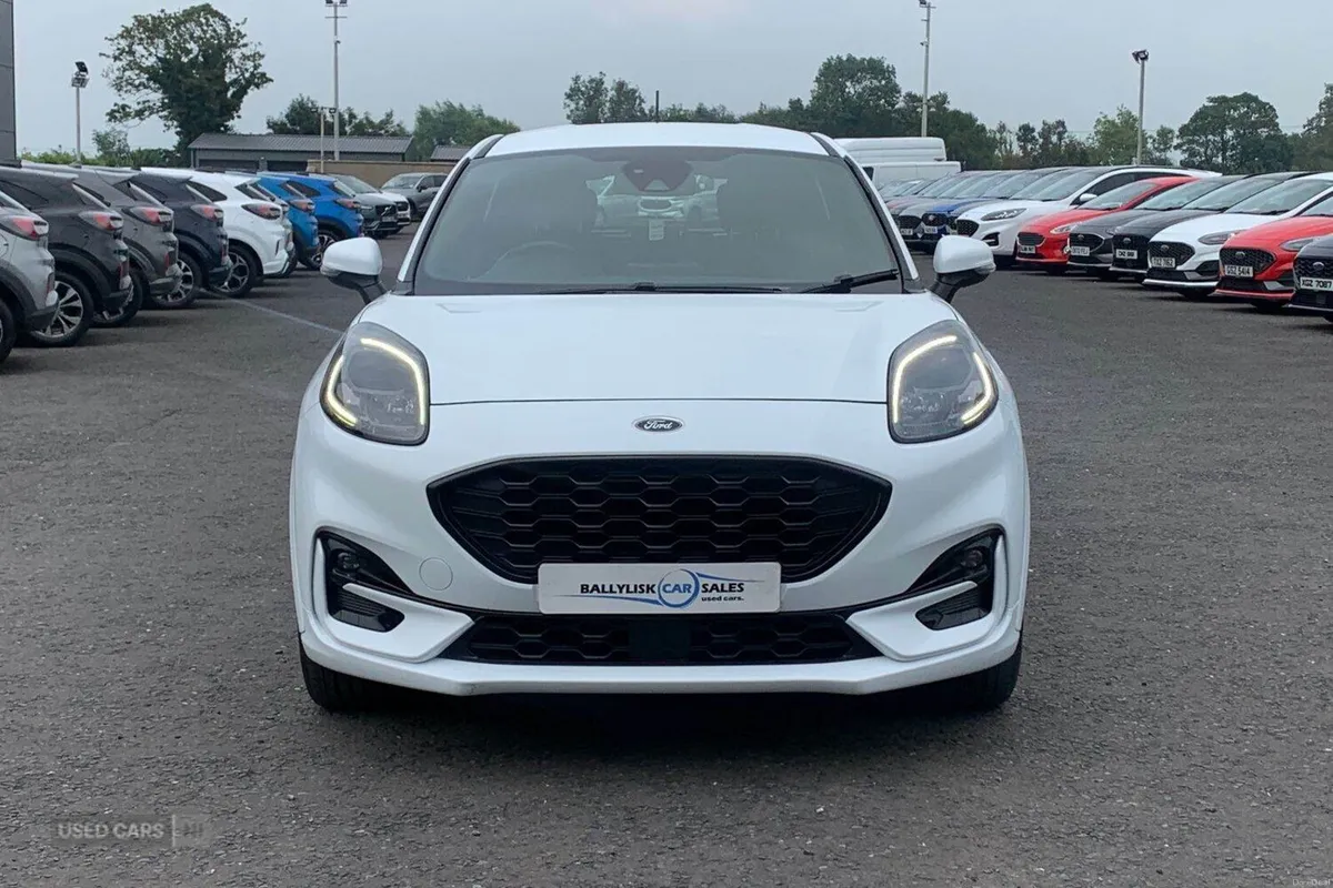 Ford Puma 1.0T 125PS ST-Line Auto in White with 27 - Image 4