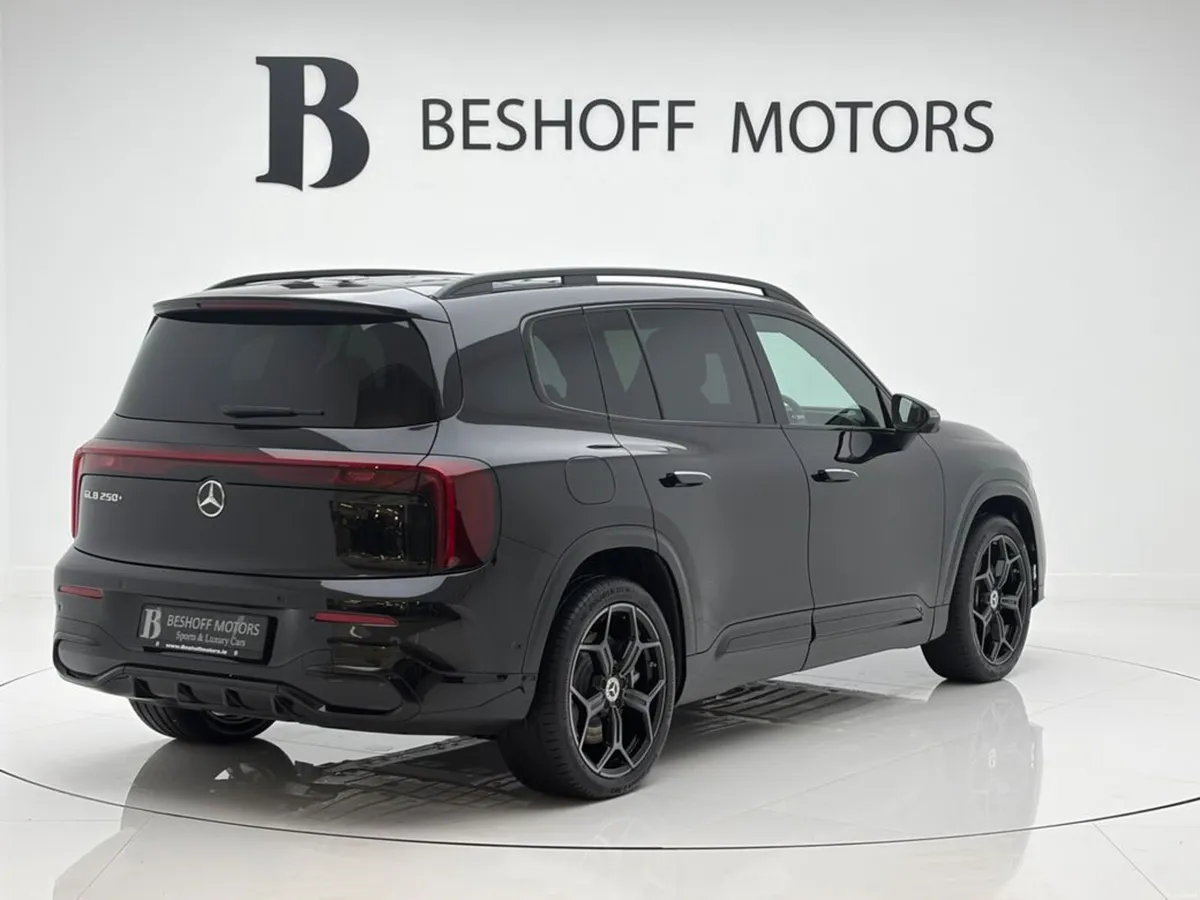 Mercedes-Benz GLB 250+AMG LINE PREMIUM PLUS 7 SEAT - Image 5