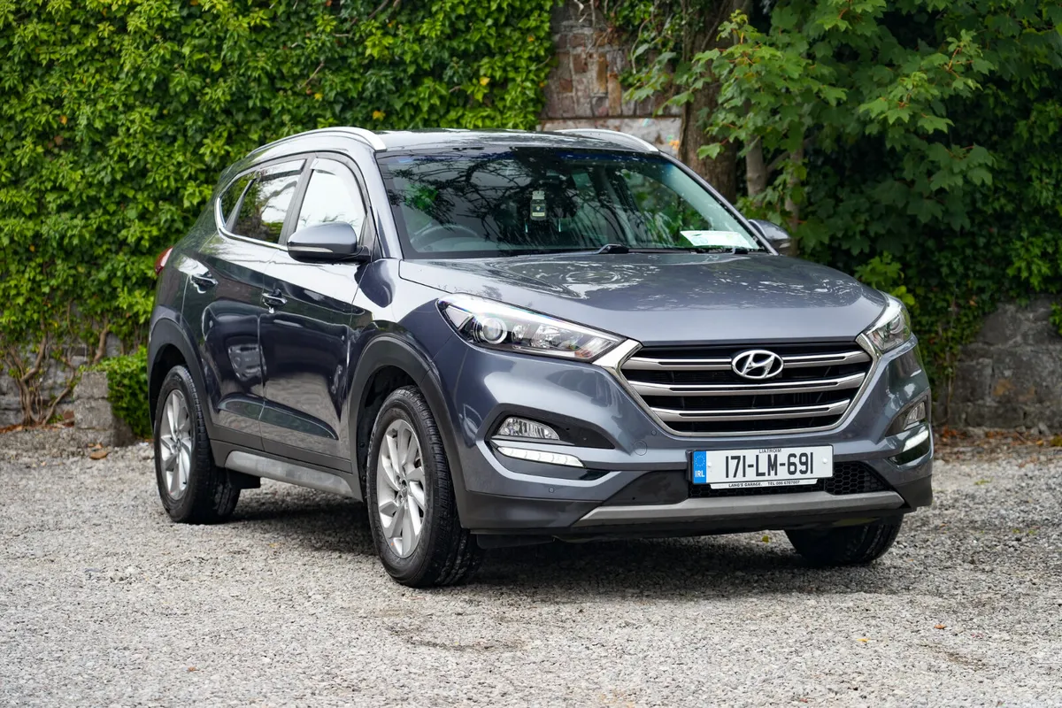 2017 Hyundai Tucson PREMIUM 1.7 Diesel Manual - Image 1