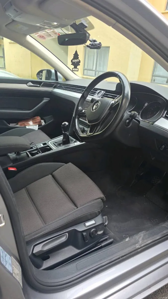 VW Passat 2019 (191) - Image 6