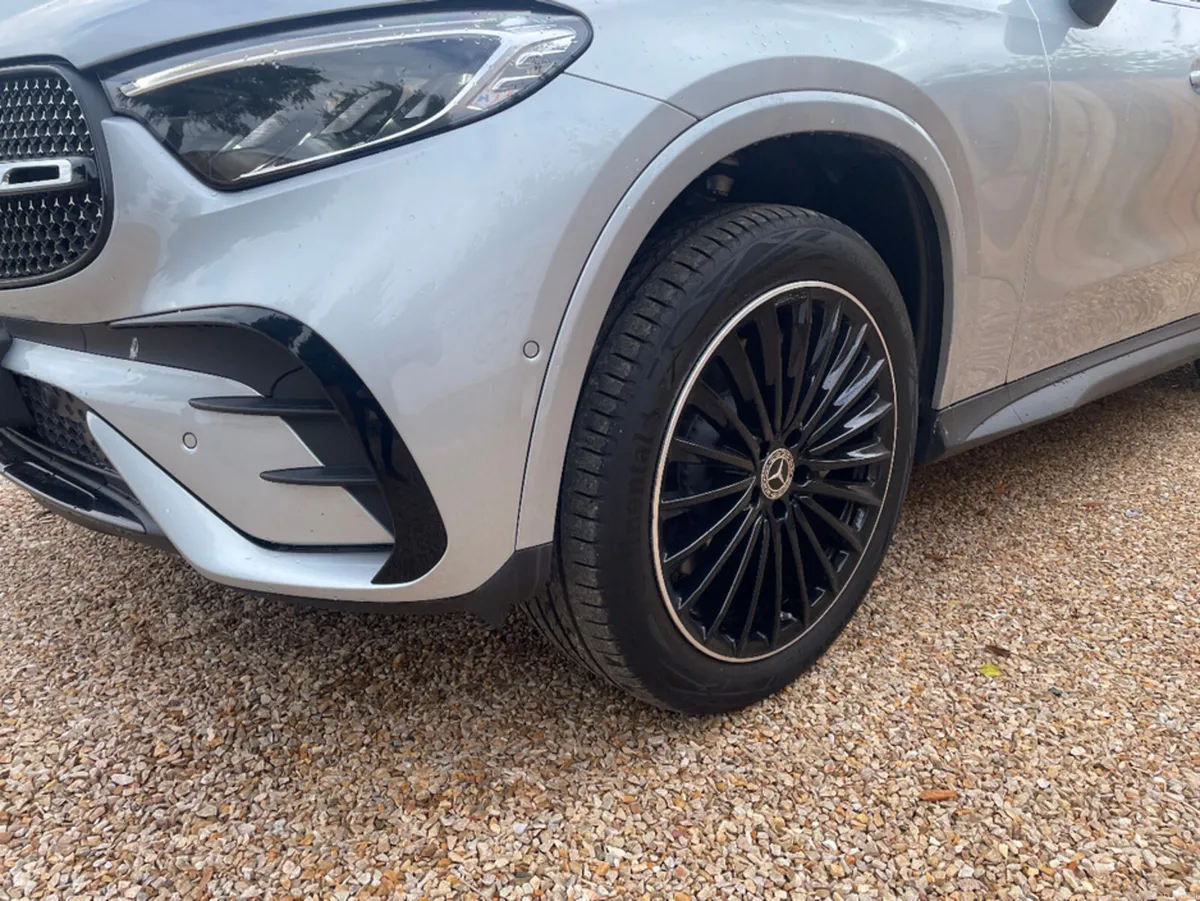 Mercedes-Benz GLC 2.0 LITRE URBAN MODEL HYBRID. - Image 5