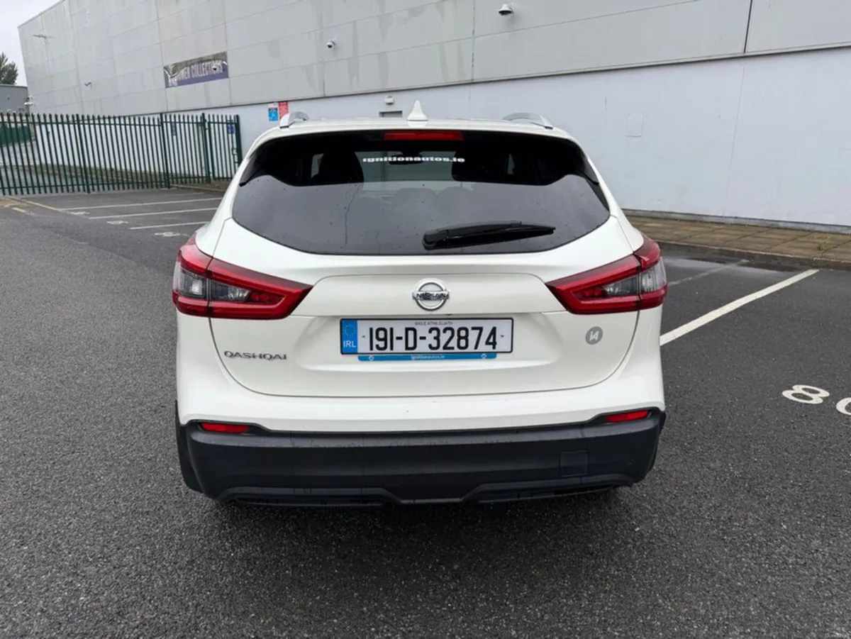 Nissan Qashqai 1.3 SV MY19 4DR - Image 4