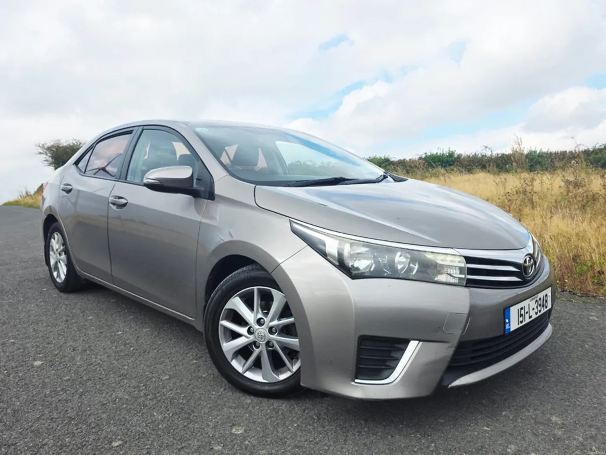 Toyota Corolla 1.4 D-4D AURA 4DR - Image 2