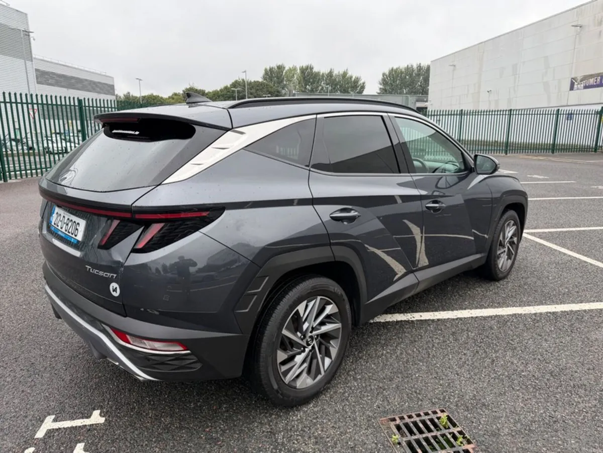 Hyundai Tucson 1.6 DSL, EXECUTIVE MODEL, MANUAL, S - Image 3