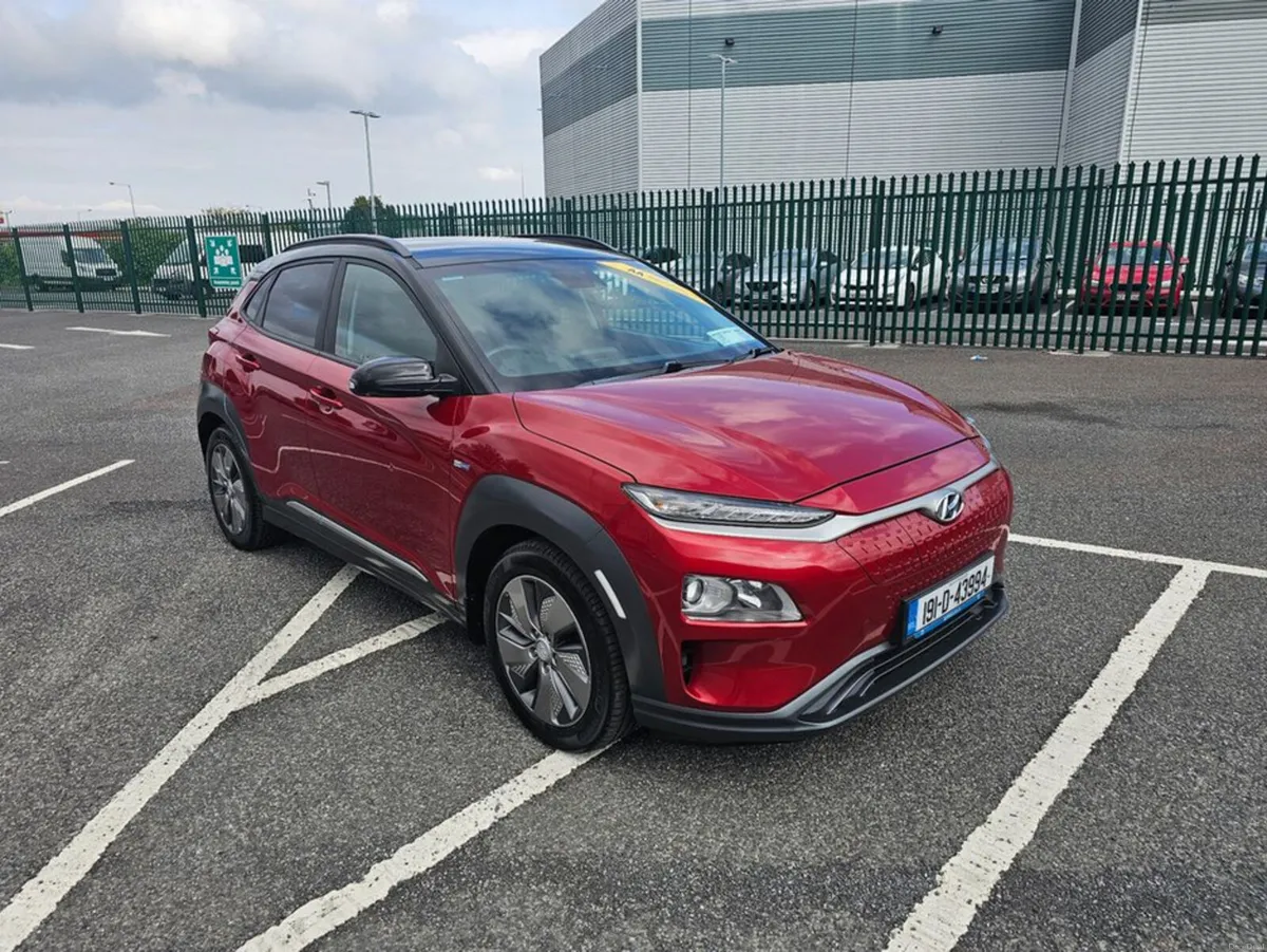 Hyundai KONA FULL EV, 64 KWH, LOW MILEAGE, LEATHER - Image 6