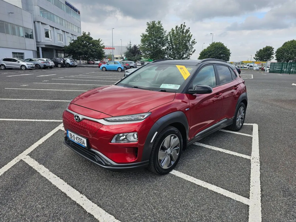 Hyundai KONA FULL EV, 64 KWH, LOW MILEAGE, LEATHER - Image 5