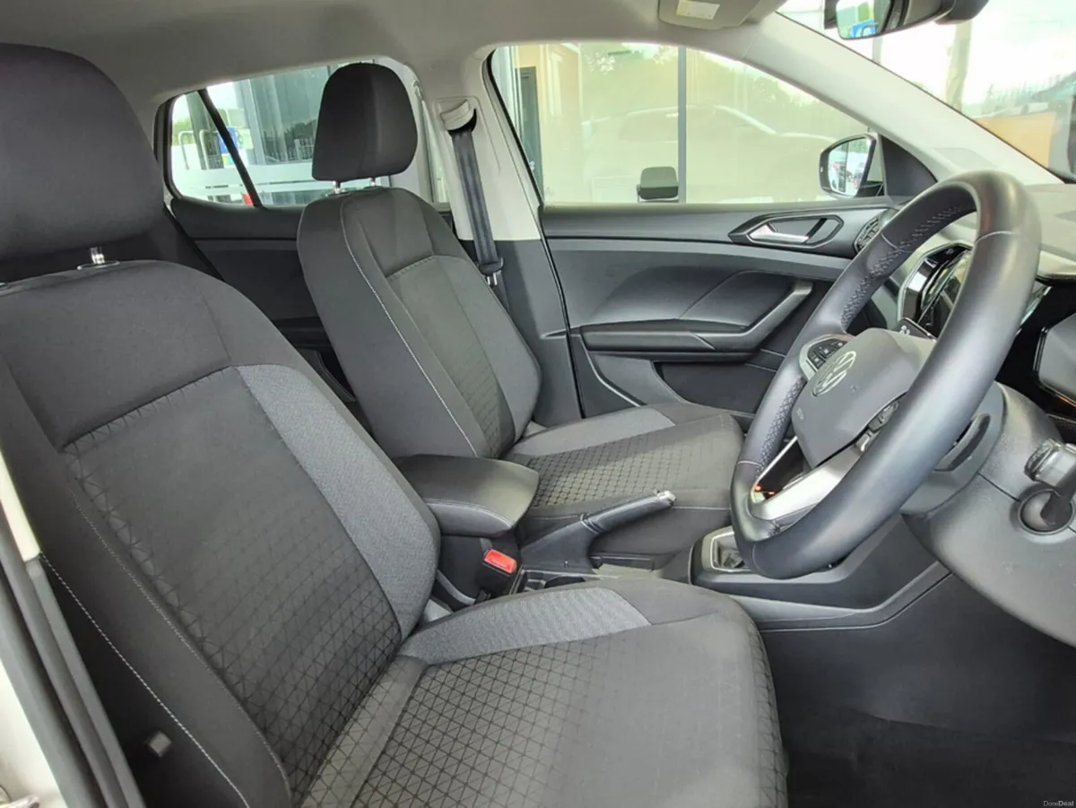 Volkswagen T-Cross Active 1.0 TSI AUTO - Image 4