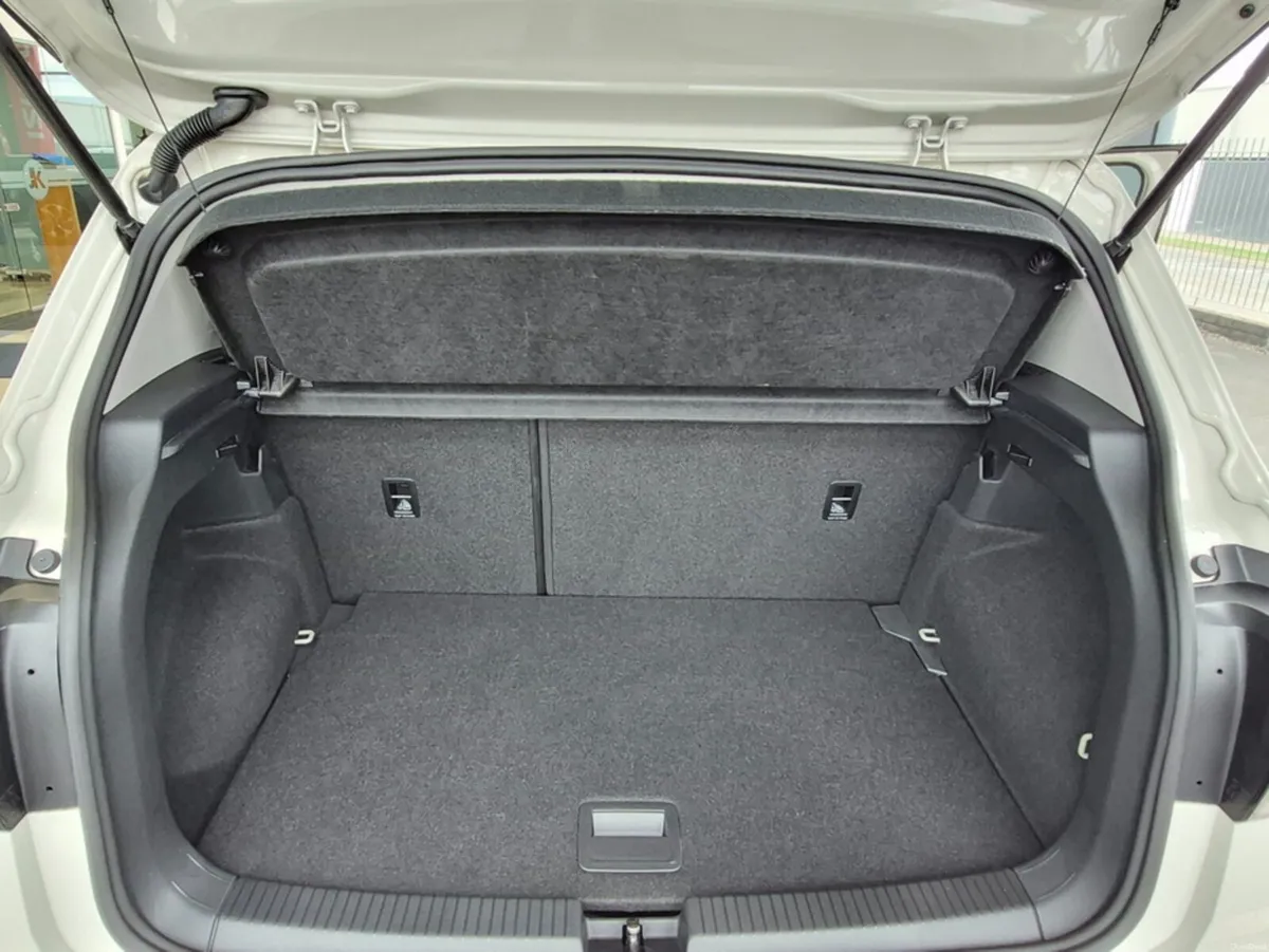 Volkswagen T-Cross Active 1.0 TSI AUTO - Image 6