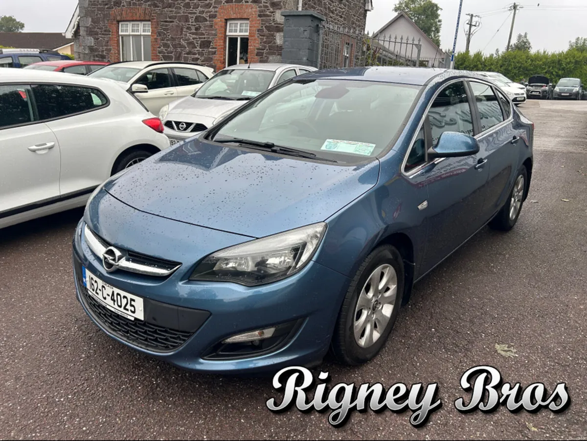 Opel Astra SALOON 1.6 CDTI 110PS 4DR - Image 3