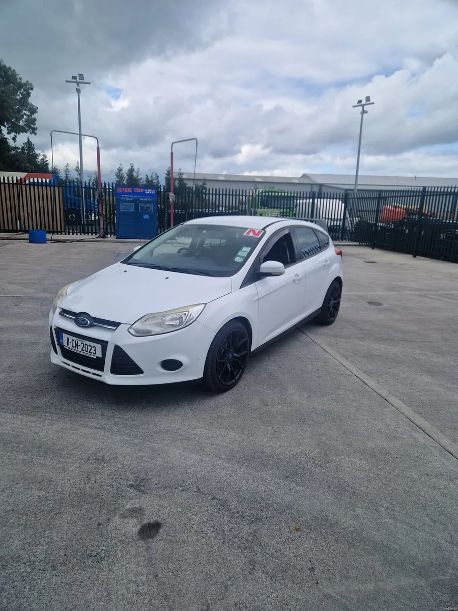 2011 Ford Focus - Image 1