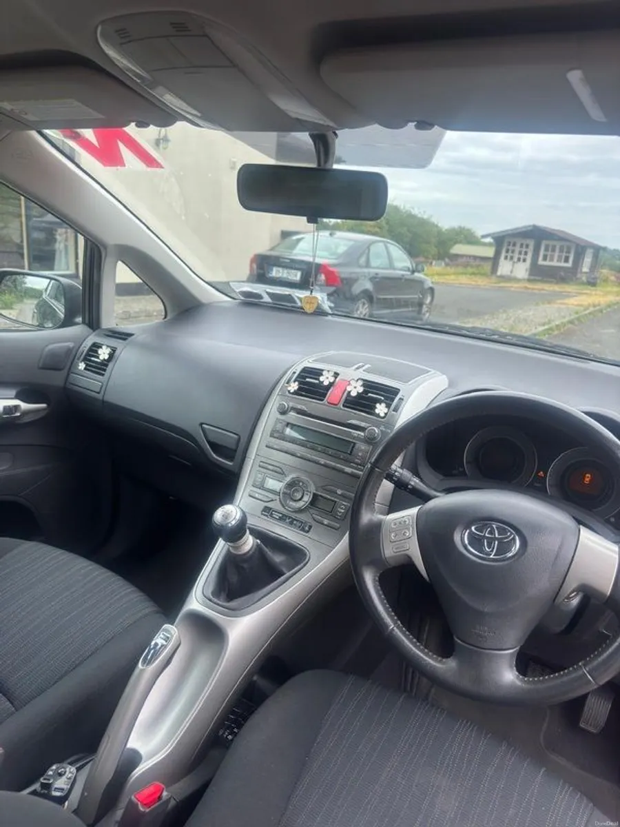 2009 Toyota Auris - Image 3