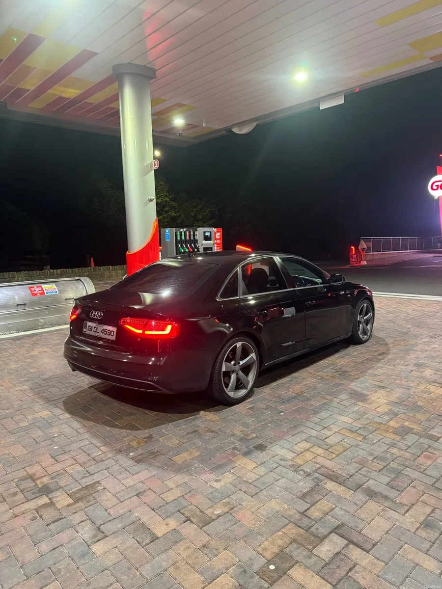 Audi A4 Sline Black Edition - Image 3