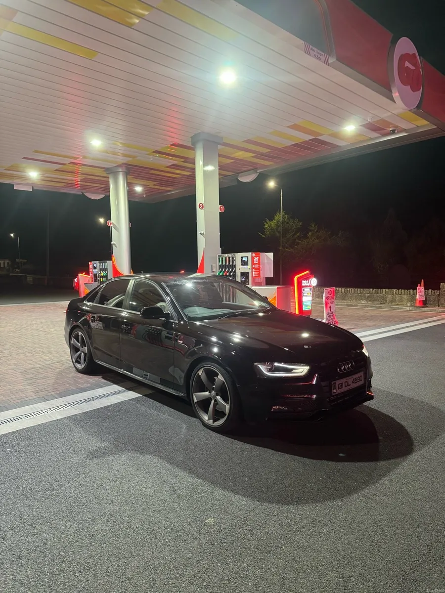 Audi A4 Sline Black Edition - Image 5