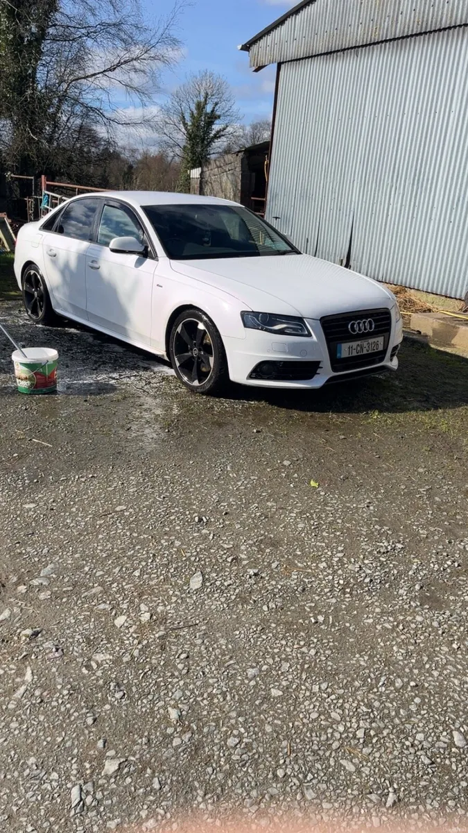 Audi a4 b8 s line black edition - Image 3