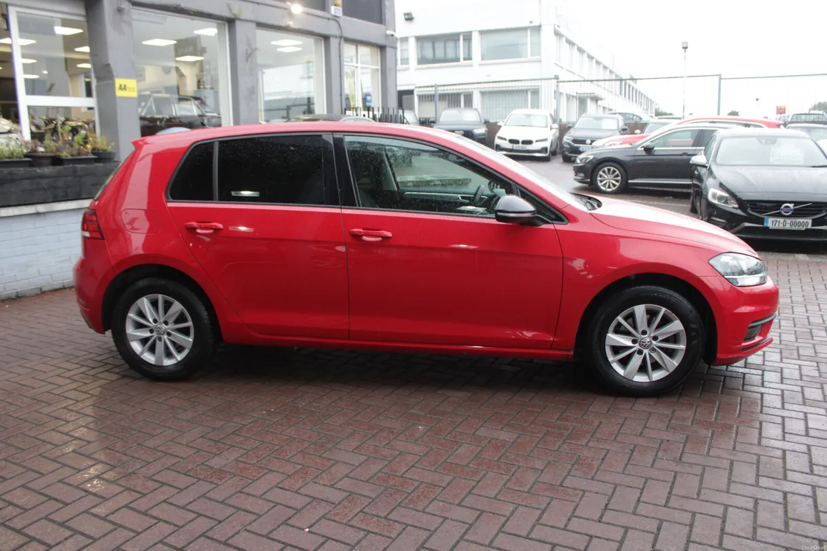 1.0TSI TRENDLINE 5DR HATCHBACK MANUAL // IMMACULAT - Image 3