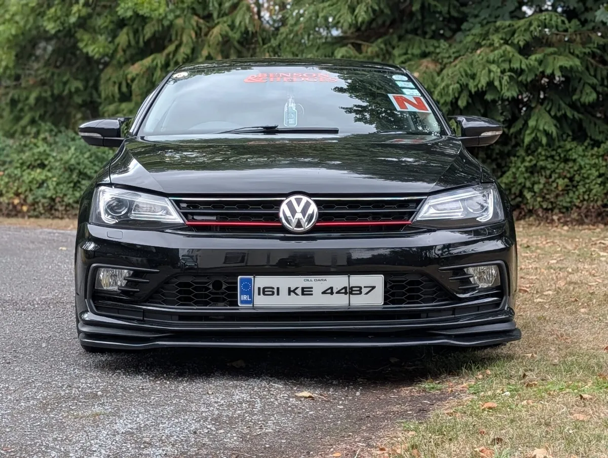 2016  VOLKSWAGEN JETTA TRENDLINE 2.0 TDI MANUAL - Image 2