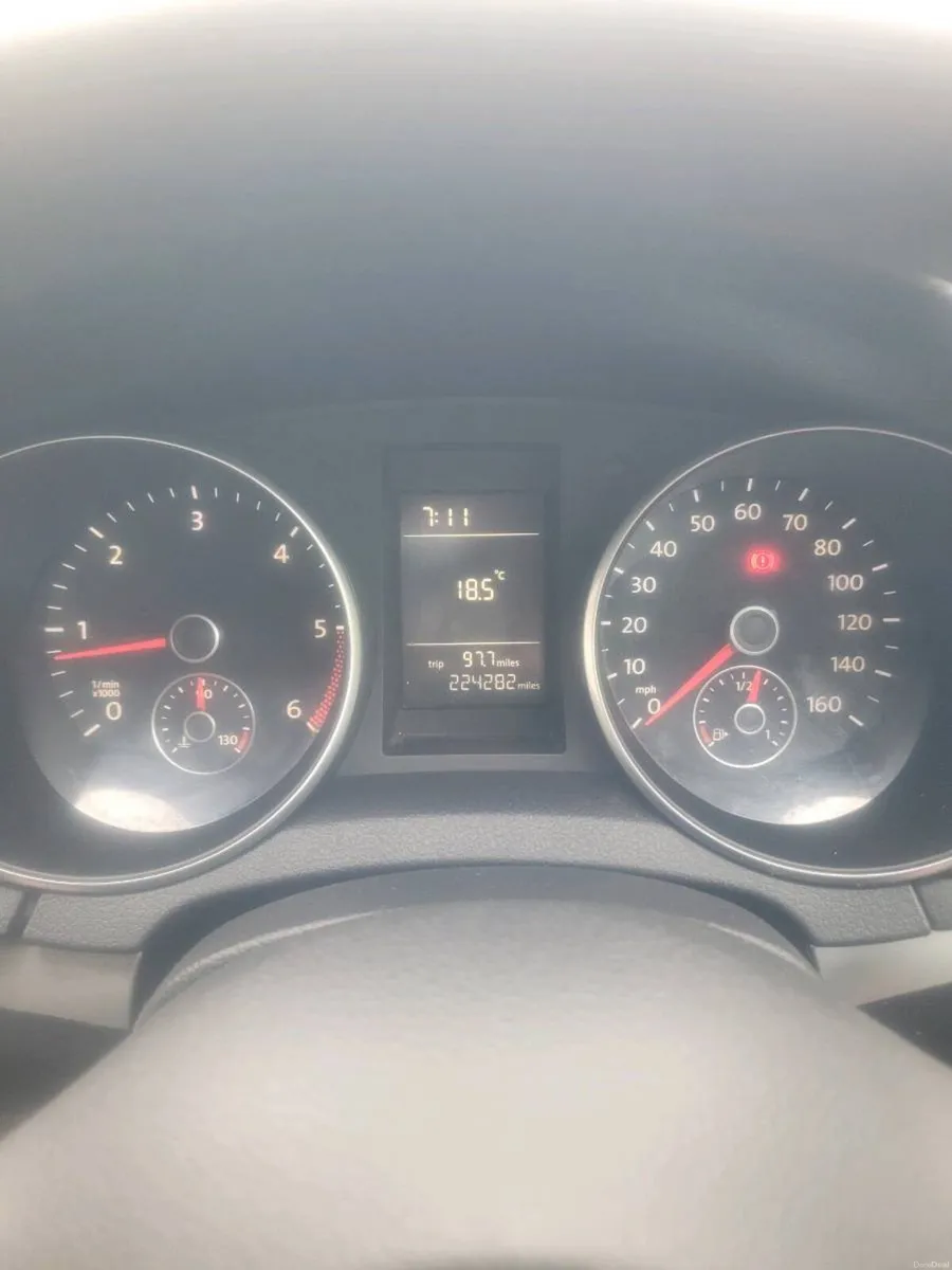 Car - Image 4