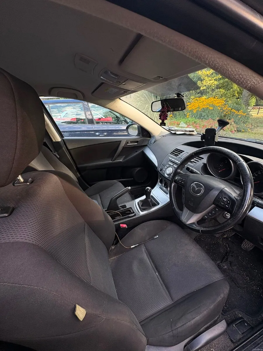 Mazda Mazda3 2011 - Image 6