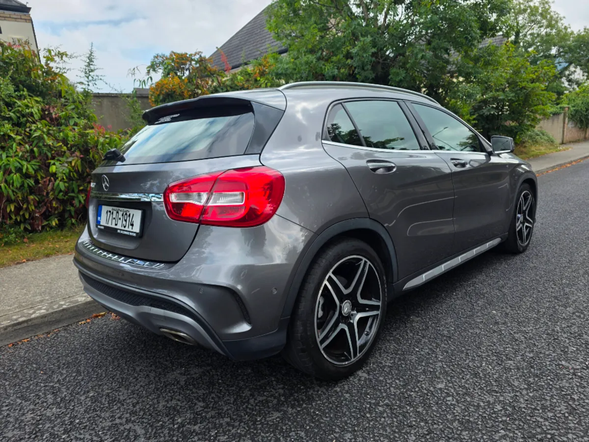 Mercedes-Benz GLA 180 AMG Sport 5DR Auto - Image 3