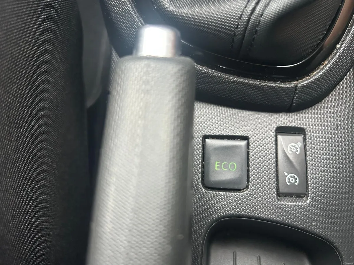 Renault Clio 2015 - Image 3