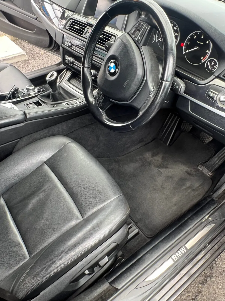 BMW 5-Series 2016 - Image 3